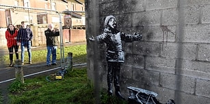 Banksy'nin Garaj Duvarına Çizdiği Resim Satıldı: '6 Haneli Bir Ücret Ödedim'