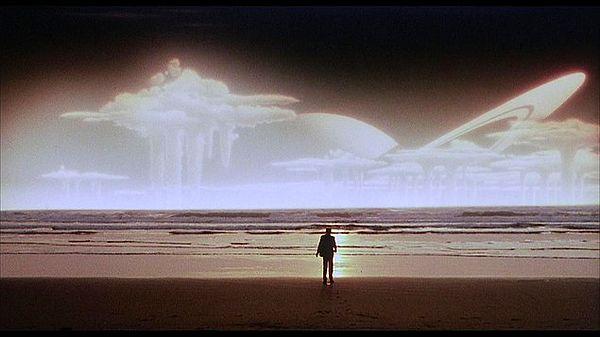 2. The Quiet Earth (1985)