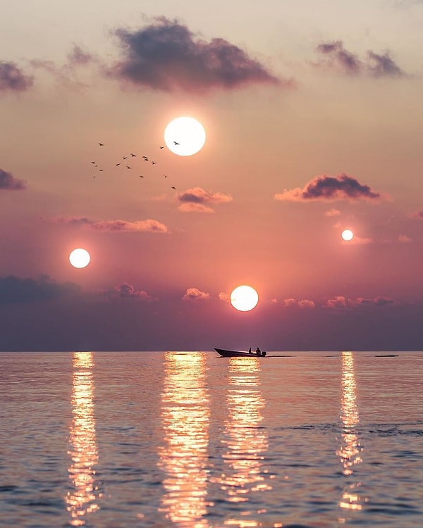 10. - Ты красива, как солнце. - Хм, которое из них?