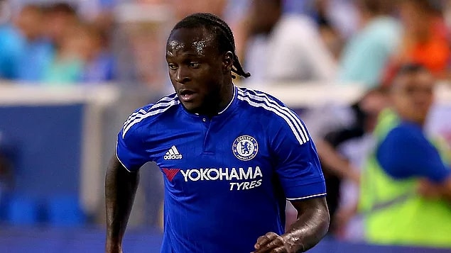 Wigan'dan sonra büyük bir transfere imza atan Nijeryalı futbolcu, 2012 yazında 11,5 milyon euro karşılığında Chelsea'nin yolunu tuttu. Ancak Nijeryalı futbolcu, Chelsea'de geçirdiği bir sezonun ardından 2013'ün Eylül ayında Liverpool'a kiralandı.