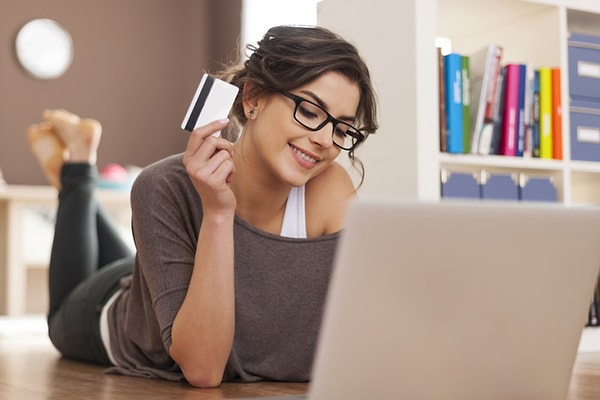 4. Вы часто покупаете через интернет то, в чём вовсе не нуждаетесь?