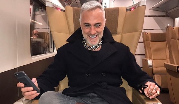 8. Выберите миллионера: