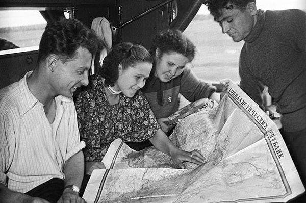 Ностальгия по советским временам вам чужда. Вас бы не взяли в комсомол!