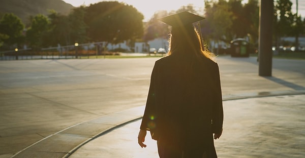 12. Вы более образованны нежели ваш партнёр?