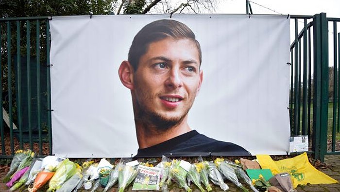 Arjantinli Futbolcu Emiliano Sala'yı Taşıyan Kayıp Uçak Bulundu