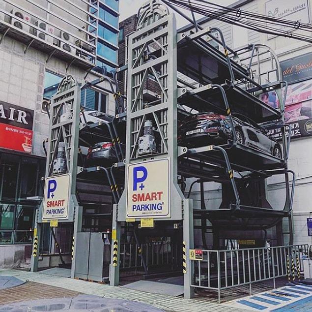 19. In South Korea, parking lots save a lot of space.