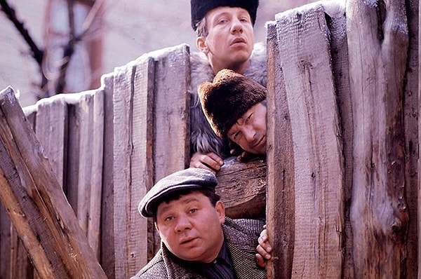 2. Как называли нехорошего человека в «Джентльменах удачи»?