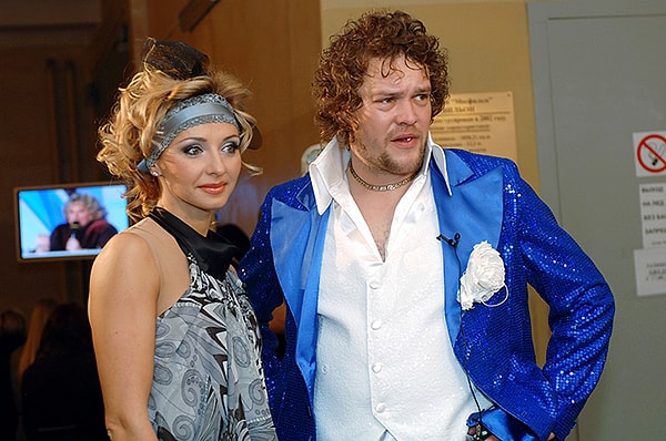 Актер также участвовал в шоу «Ледниковый период» с Татьяной Навкой в 2007 году и жаловался, что это очень сильно подорвало его здоровье.