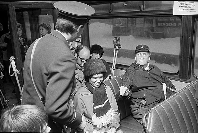 4. 1973'deki petrol krizinde, Norveç kralı Olav hiç etkilenmedi.