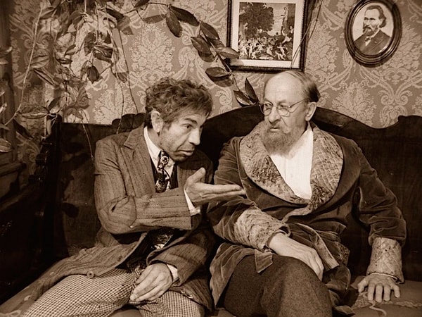 11. Легендарный фильм, разобранный на цитаты, "Собачье сердце" снял...