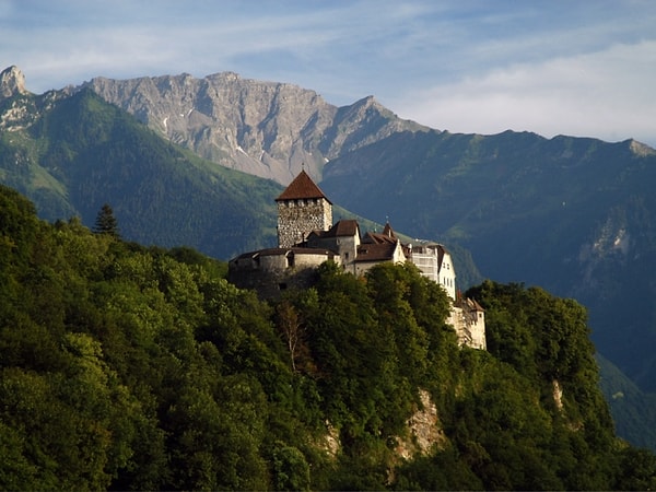 7. Местонахождения Лихтенштейна угадать гораздо проще.