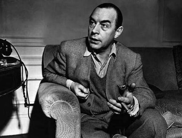 3. Кем был по профессии писатель Эрих Мария Ремарк?