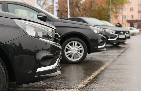 11. Первый российский автомобиль?