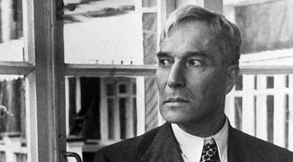 13. В каком сборнике Пастернака собраны стихи, которые, по словам самого поэта, определяют всё его творчество?