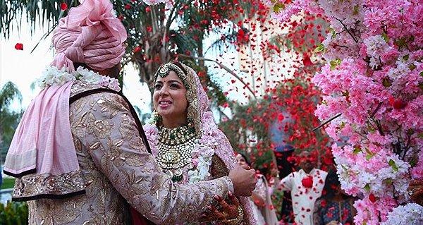 Hint düğünü organizasyonları yapan Inventum Global'in Yönetici Ortağı Bünyat Özpak, gazetecilere, düğünün 3 gün 3 gece sürdüğünü belirterek, Türkiye'nin en yüksek bütçeli düğünü olduğunu söyledi.