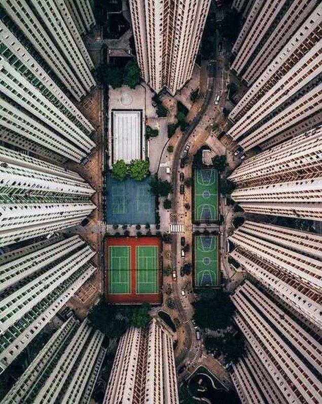 2. Fotoğrafçı Andy Yeung'un gözünde Hong Kong böyle bir şehir.