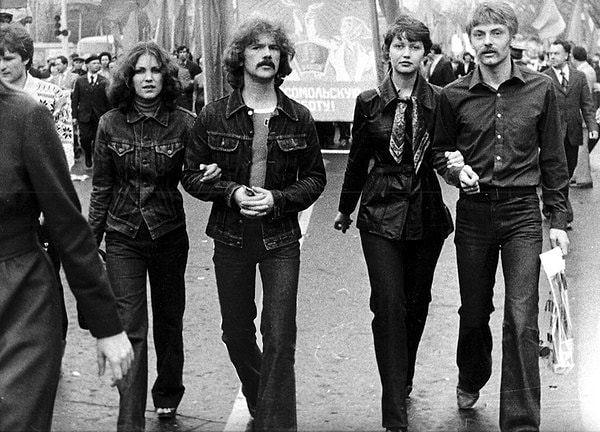 6. Что, помимо названия цветка, имелось в виду, когда говорили "лаванда"?