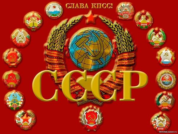 3. Все эти 4 республики подписали договор об образовании Советского Союза. В каком году это произошло?