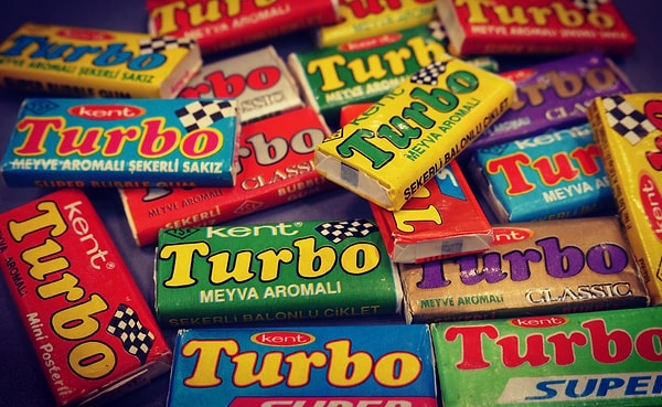 5. В детстве вы покупали жвачки по рублю и обклеивали себя татуировками оттуда