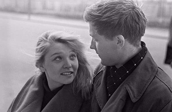 12. Как зовут эту известную актрису?