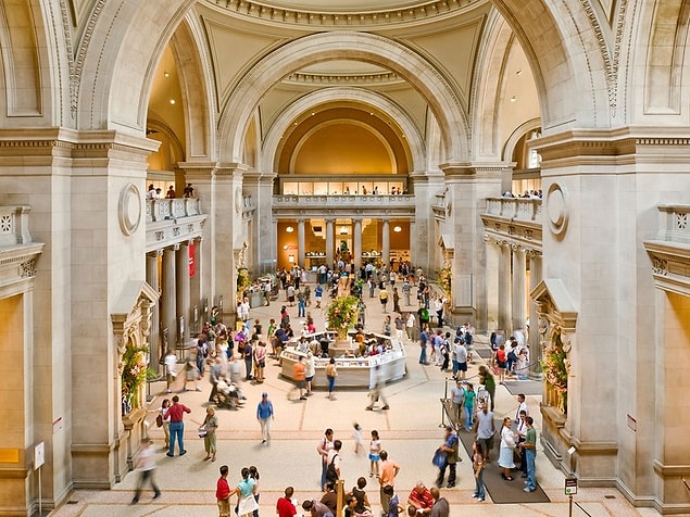 1872: Metropolitan Museum of Art, New York'ta açıldı.
