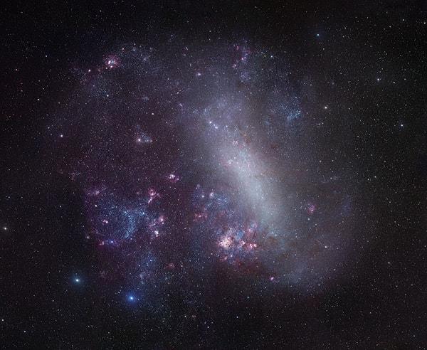 1987: Büyük Macellan Bulutu içinde bir süpernova gözlendi.