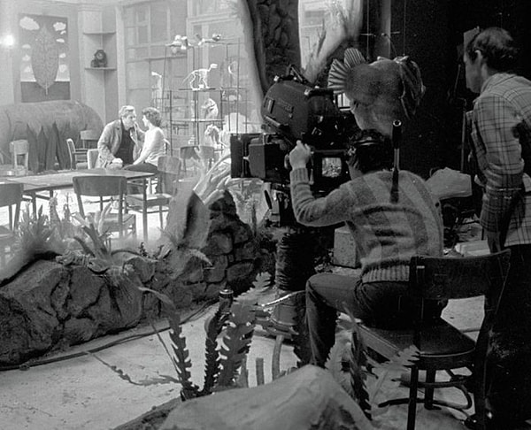 5. А какую советскую киностудию открыли во время ВОВ?