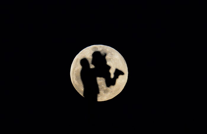 2019'un İlk Süper Ay'ı Gerçekleşti: Objektiflere Yansıyan 17 Kare ile Ay'ın Dev Hali