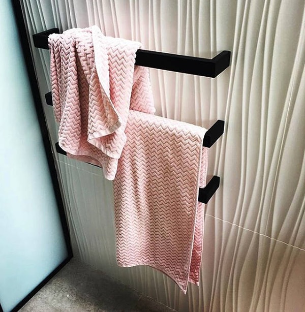 7. "Это происходит КАЖДОЕ утро. Эх, мужчины..."