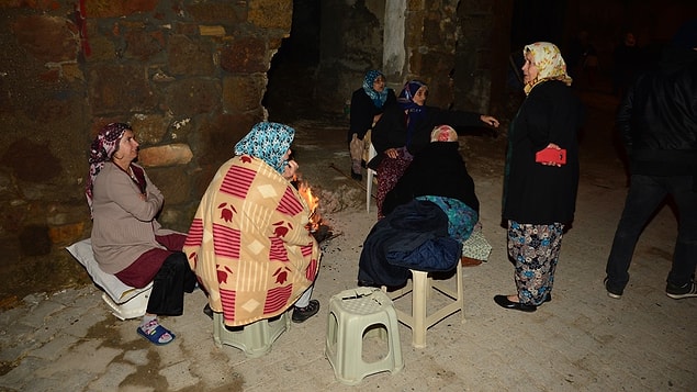 Çanakkale Ayvacık'ta 46 artçı sarsıntı meydana geldi.