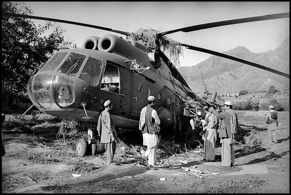 5. Советские войска разбили афганский самолёт.