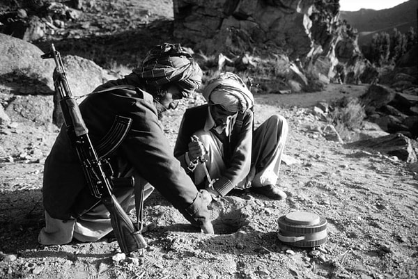 22. Минирование дороги.