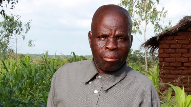 Bir Afrika ülkesi olan Malawi'de, Byson Kaula isimli bir adam idam cezasına çarptırılmıştı. Üç kez neredeyse asılacak olan adam her seferinde cellat diğer infazlardan dolayı çok yorgun olduğu için üçünde de asılamadı.