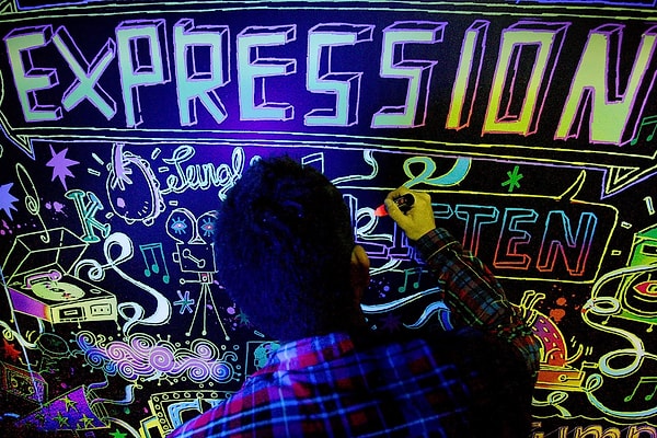 Вы выражаете свою любовь через искусство!