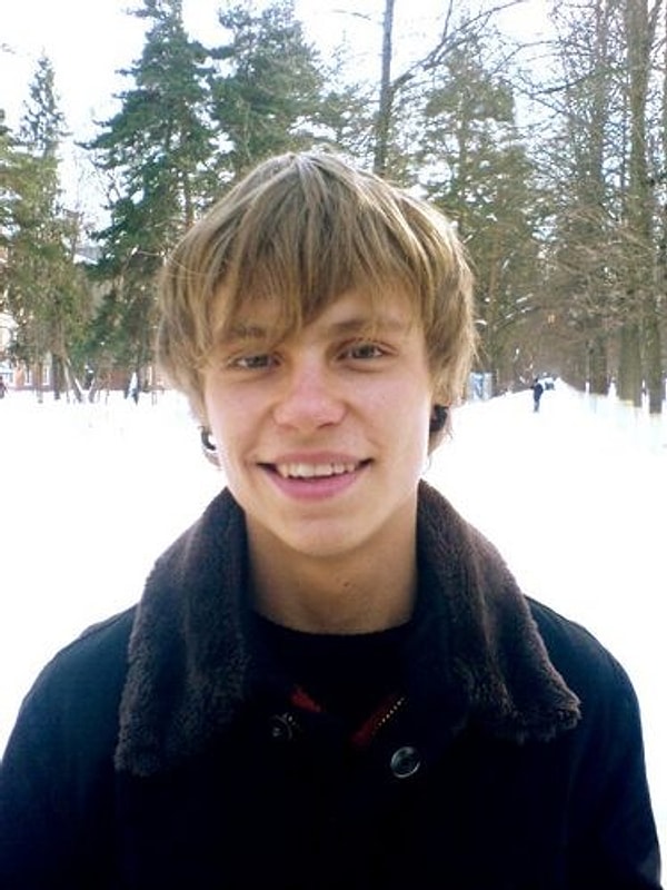 12. Александр Головин