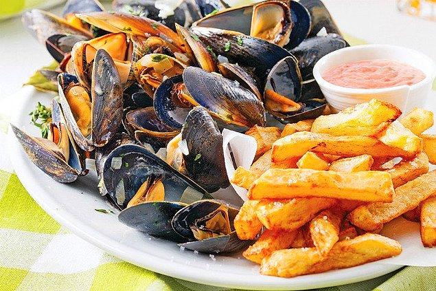 9. Moules frites?
