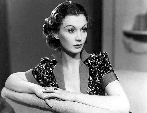 19. Rüzgâr Gibi Geçti filminin güneyli güzeli Vivien Leigh, bu ve A Streetcar Named Desire filmindeki Blanche DuBois rolleri ile iki Oscar kazandı.