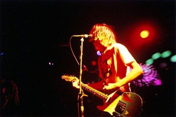 1994: Nirvana, son konserini Münih'te verdi.