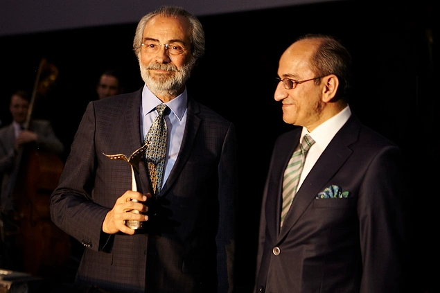 Sinema kariyerinde, sıradan filmler yanında, dikkat çeken, festivallerde ödüller alan filmlerde rol aldı.