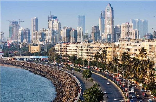 11. Самой маленькой столицей в мире является ...