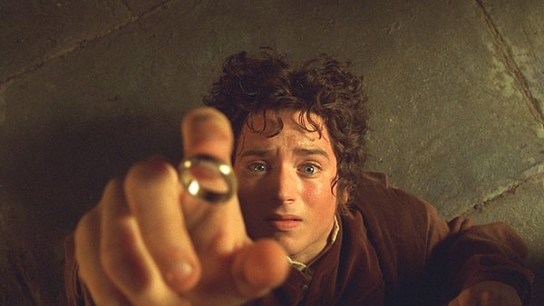 1. "Властелин колец: Братство Кольца"