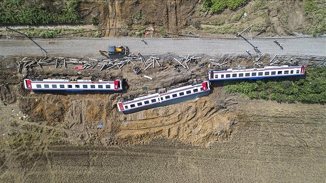 Tren şefi ve makinistler suçlamaları kabul etmedi