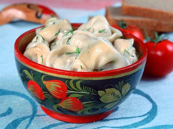 9. Какая традиционная закуска подавалась в каждой пельменной?