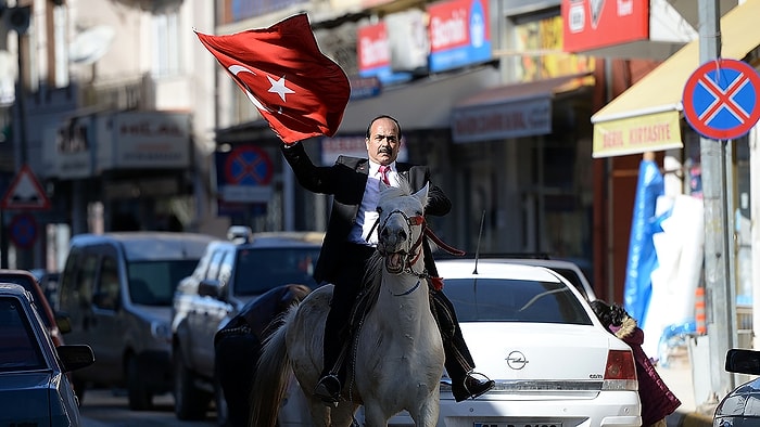 Bir Garip Başkan Adayı: Malatya Arapgir'de 'Dört Nala' Seçim Çalışması Yapan İbrahim Yurtsever