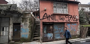 Kim Bu Hayırsever? Hasköy'de Evlerin Kapısına Para Dolu Zarflar Bırakıldı