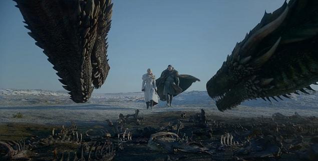 Later in the trailer, we see Jon and Dany with the two dragons!