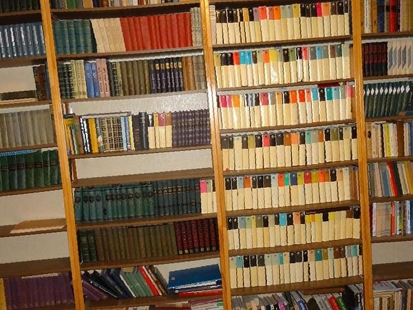 2. А вспомните, какое книжное издательство выпускало книги для дошкольников?