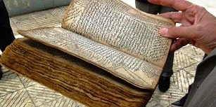 Onlar El Yazması Eserler Ölümsüz Olsun Diye Çalışıyor: Süleymaniye Kütüphanesi'nin Kitap Hastanesi