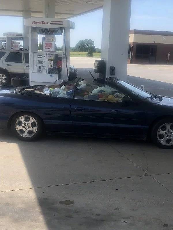 32. Круто мусорку стилизовали 😁