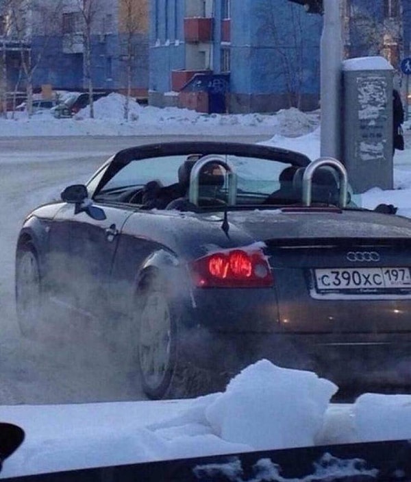 6. Обычный день на дорогах России. -30? Ничто! Понты - все!